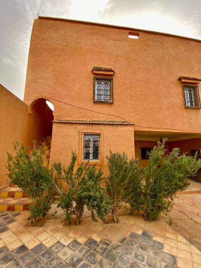 Les Chandelles Tinghir Esterno foto